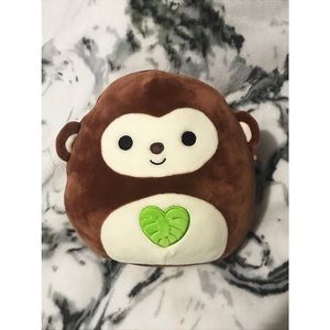 Squishmallows 8” Momo